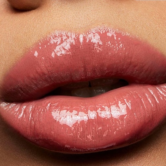 MAC Lipglass Magically Delightful ๐ - Picture 13 of 14